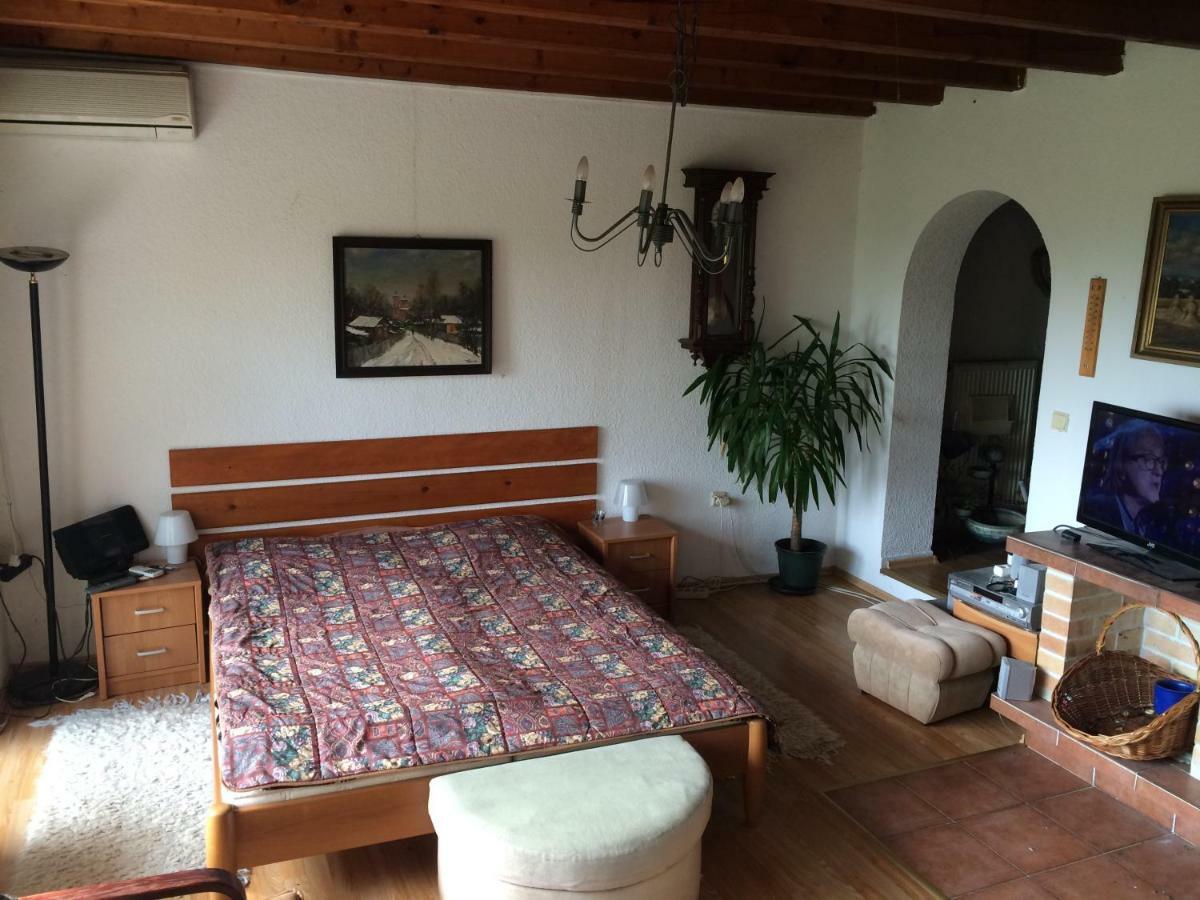 פישטני Holiday House Cervena Veza מראה חיצוני תמונה